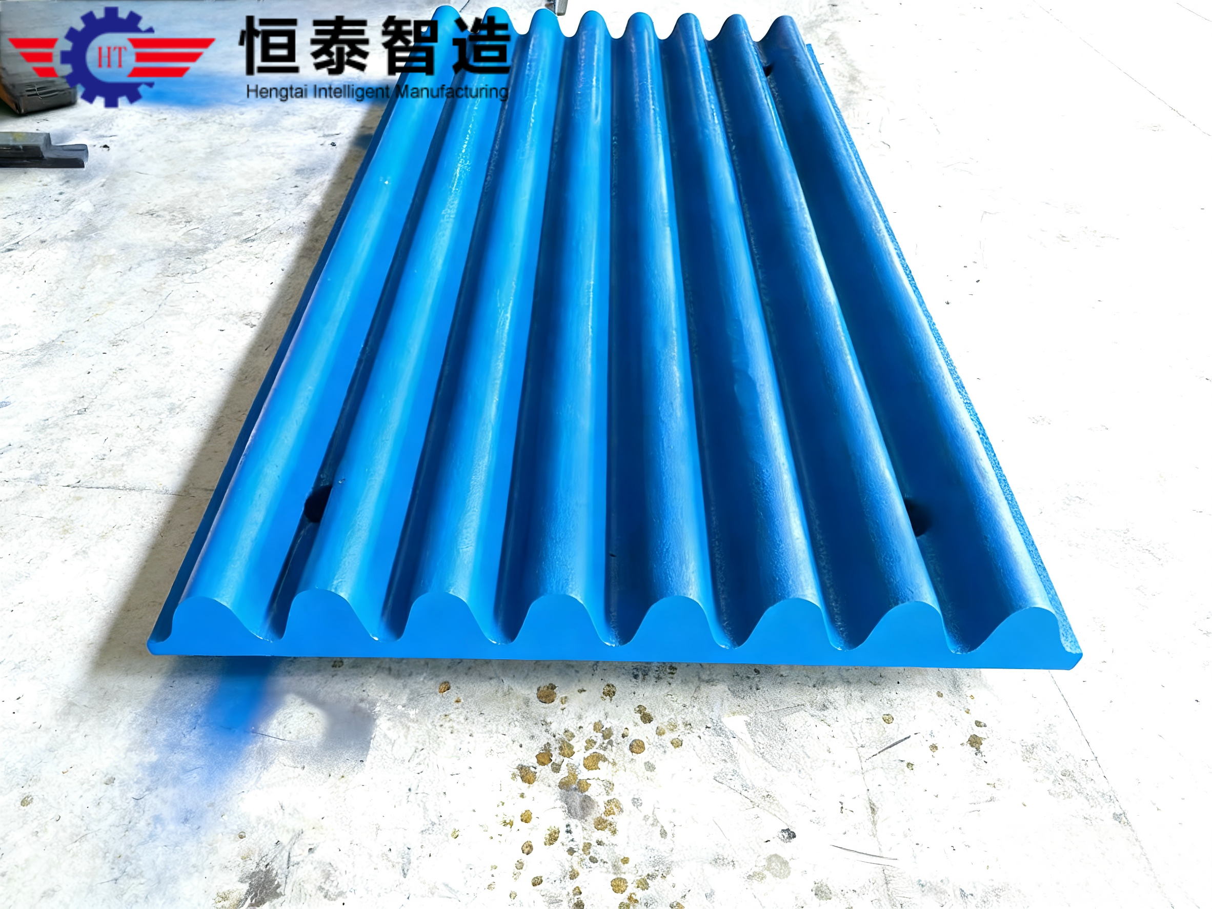 Dual-Solid Solution Jaw Plate - Working scene