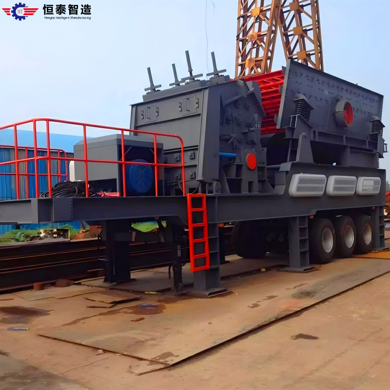 Heavy-duty towable wheeled transport chassis