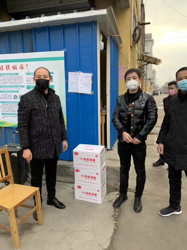 Mountain climbing team building activity